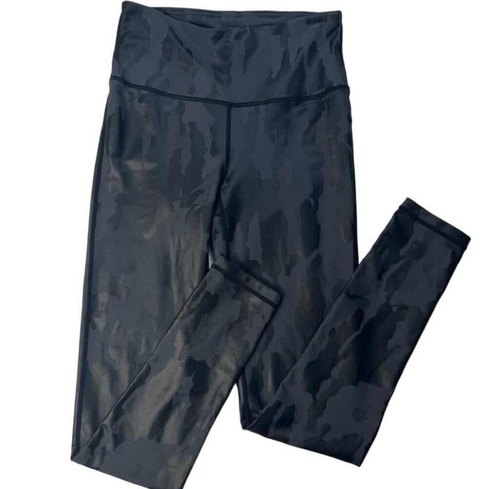 Mono B Black Camo Leggings - Size Small